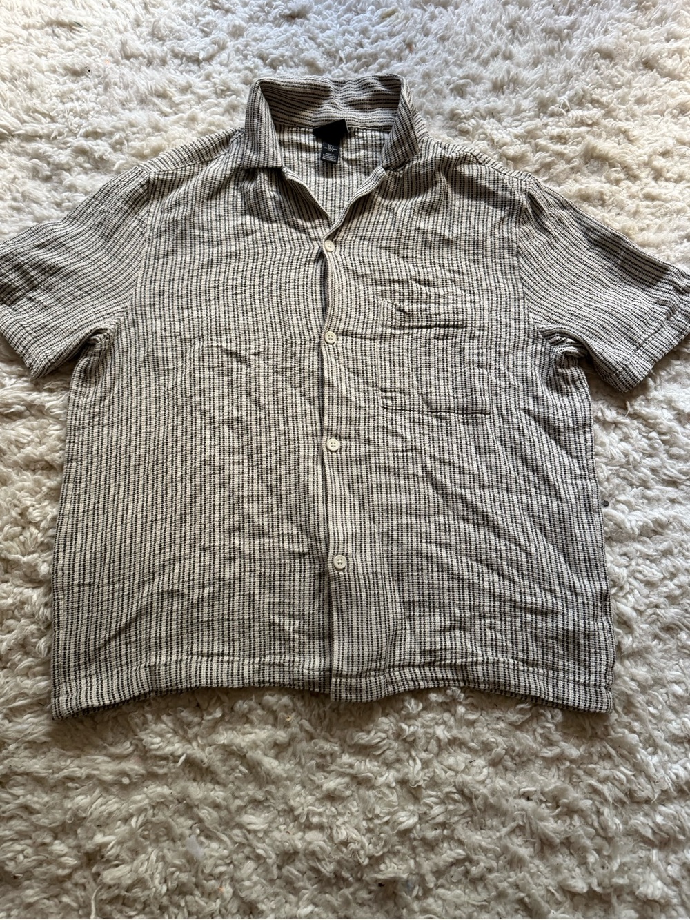 H&M Beige and Black Striped Short-Sleeve Button-Down Shirt